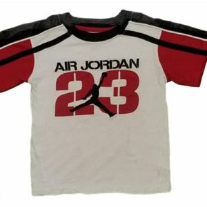 Boys (4) Air Jordan Tshirt